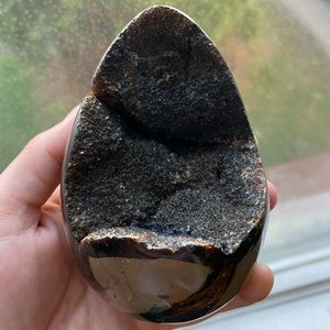 Large Septarian egg crystal